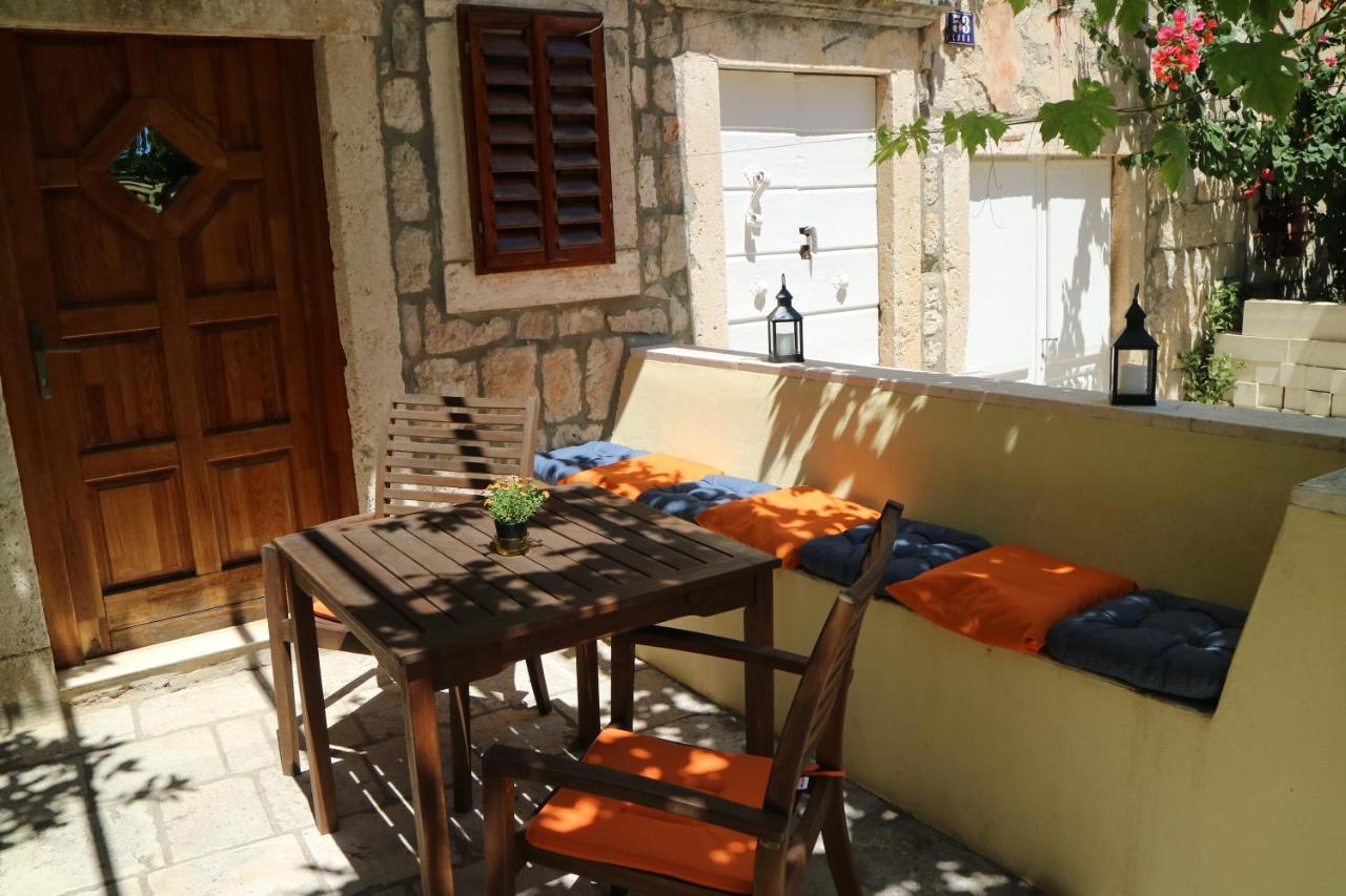 Studio Apartments & Rooms Lela, Sipan Island Šipanska Luka Dış mekan fotoğraf