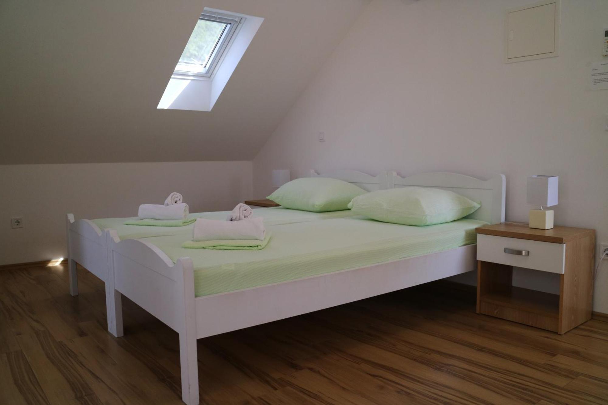 Studio Apartments & Rooms Lela, Sipan Island Šipanska Luka Dış mekan fotoğraf