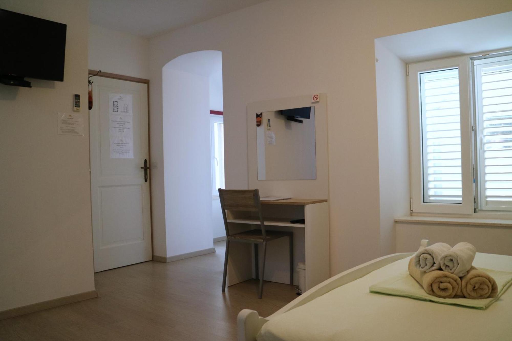 Studio Apartments & Rooms Lela, Sipan Island Šipanska Luka Oda fotoğraf